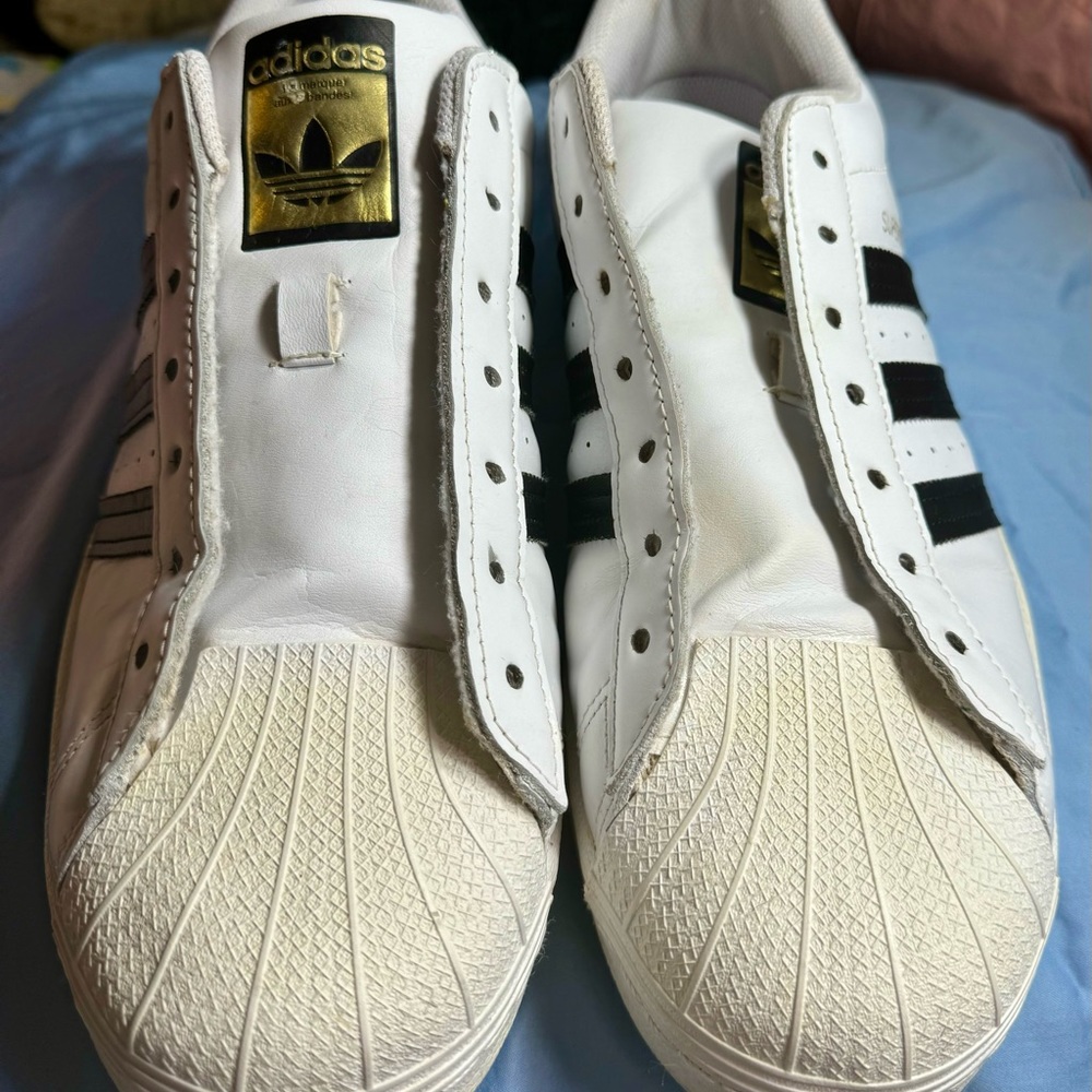 Adidas - Picture 2 of 4